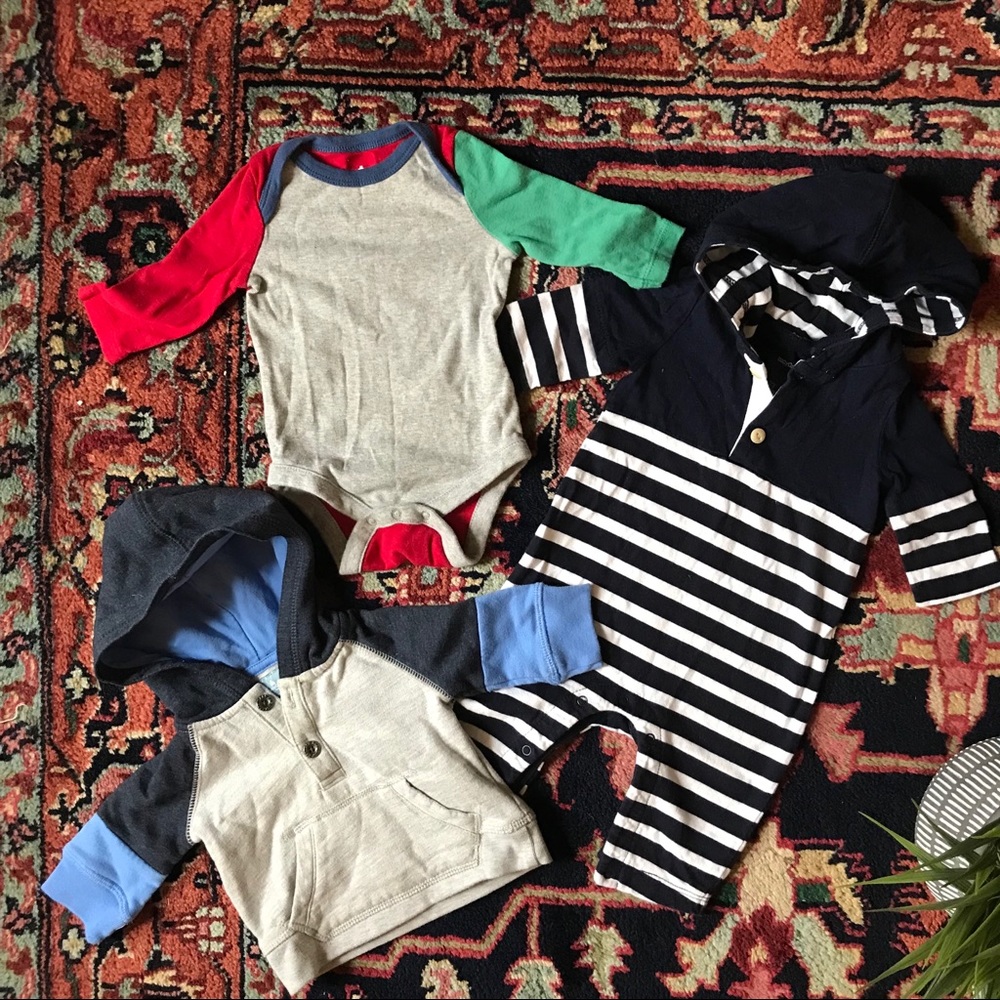 Bundle of Gap boys clothing. Size 0-3M.